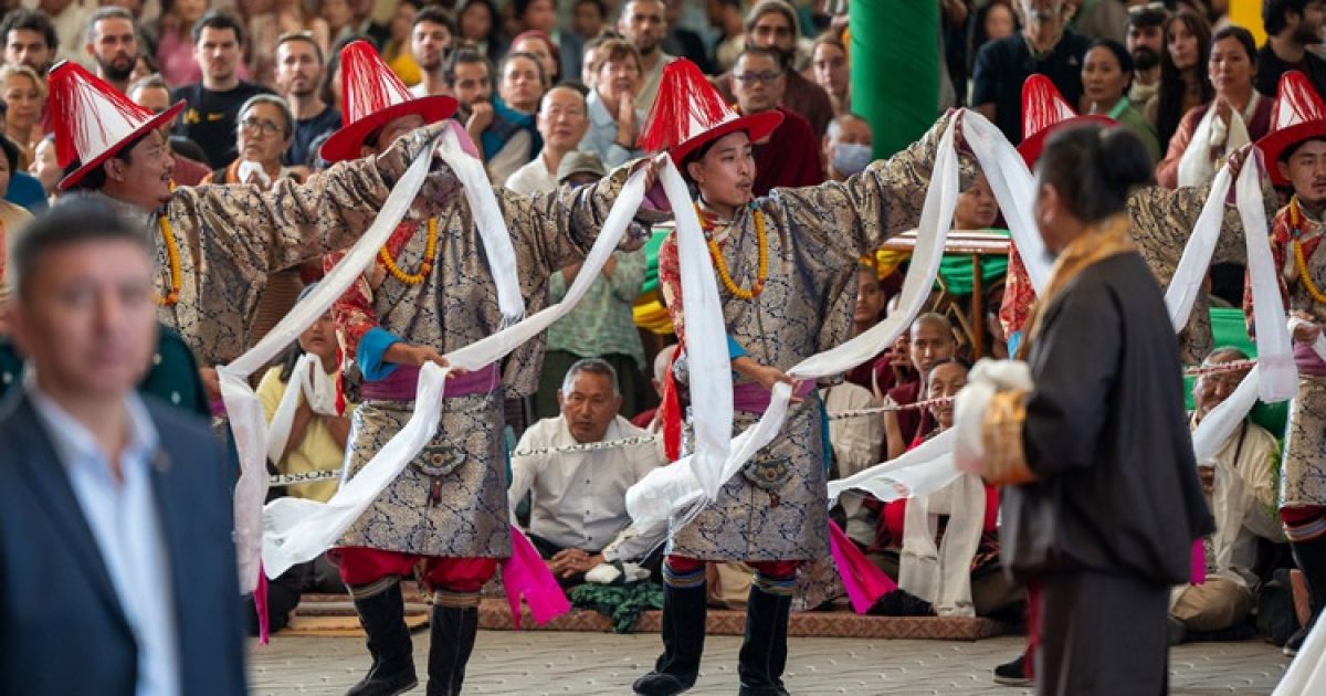 Chana bilan porno tomosha qiling