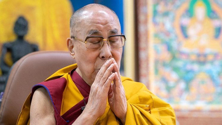 Dalai Lama Expresses Condolences Over Earthquake in Tibet