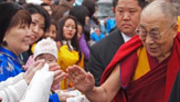 His Holiness the Dalai Lama Arrives at Deer Park, Madison WI