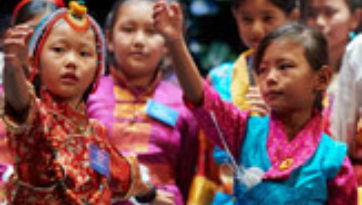 Meeting the Press, the Paris Bar Council and the Local Tibetan Community