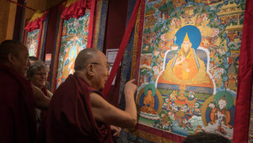 His Holiness the Dalai Lama Visits Norbulingka Institute