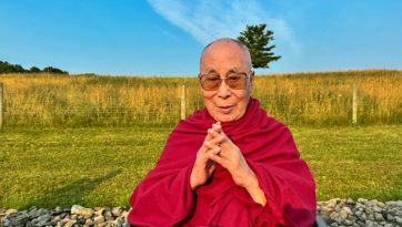 期間限定お値下げ！早い者勝ち！　ＴＨＥ　ＤＡＬＡＩ　ＬＡＭＡ Dalai Lama | Spotify