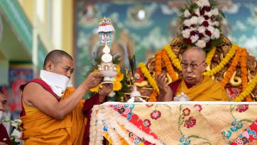 期間限定お値下げ！早い者勝ち！　ＴＨＥ　ＤＡＬＡＩ　ＬＡＭＡ YF5CGUOLNZGHXLWBYCJ6GJICJM.JPG