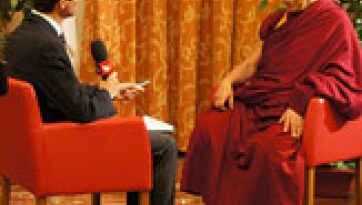 His Holiness addresses students in Udine before going on to Belgium