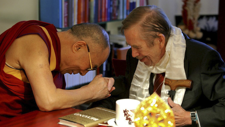 His Holiness the Dalai Lama visiting Former President of the Czech Republic Valcalv Havel at his residence in Prague, Czech Republic on December 10, 2011. (Photo/OHHDL)