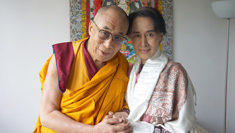 His Holiness the Dalai Lama with fellow Nobel Peace Laureate Aung Sung Suu Kyi in Prague, Czech Republic on September 15, 2013. (Photo by Jeremy Russell/OHHDL)