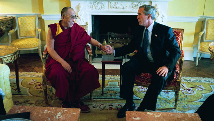 His Holiness the Dalai Lama meeting President George W Bush at the White House in Washington DC, USA on September 10, 2003. (Official White House Photo)