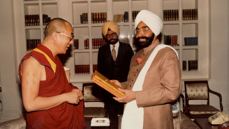 His Holiness the Dalai Lama with the President of India Giani Zail Singh in New Delhi, India on August 5, 1985.