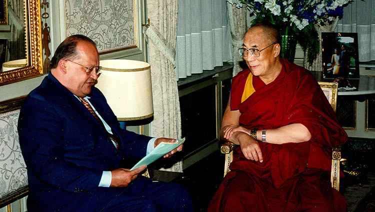 His Holiness the Dalai Lama with Belgium Prime Minister Jean Luc Dehaene in Brussels, Belgium on May 4, 1999.