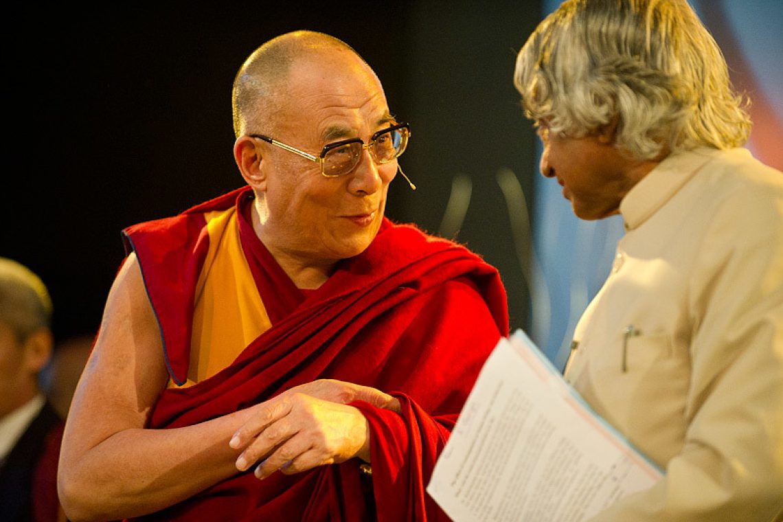 Como se elige al dalai lama