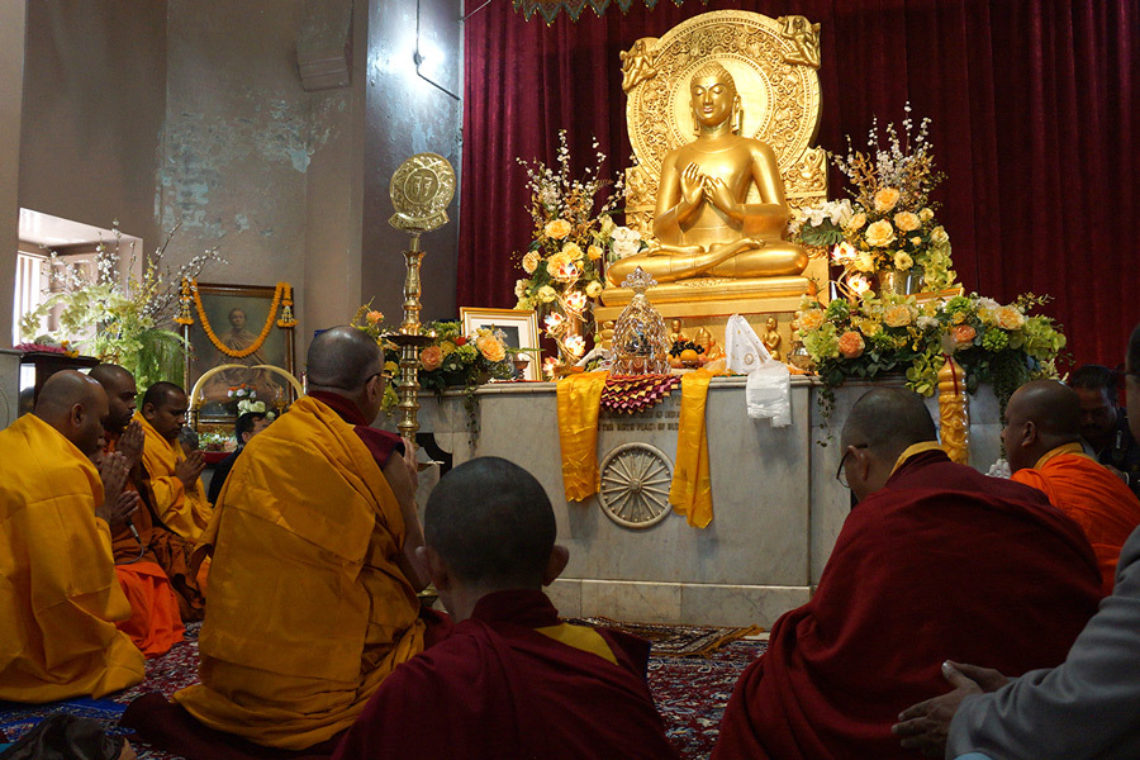 Проповедь будды. Храм Далай ламы. Сарнатх. Будда из Сарнатха. 475 Г.. Проповедующая из Сарнатха скульптура Индии.