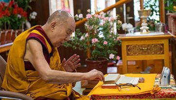 Essence of True Eloquence & Entering the Middle Way